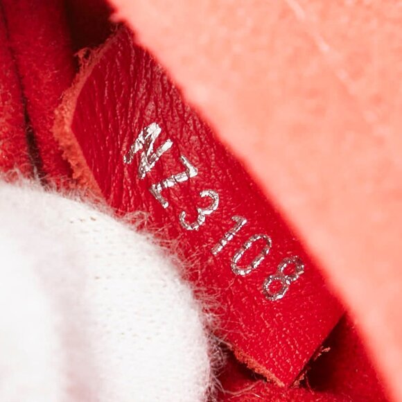 LOUIS VUITTON Red Leather Shoulder Bag - Picture 9 of 10